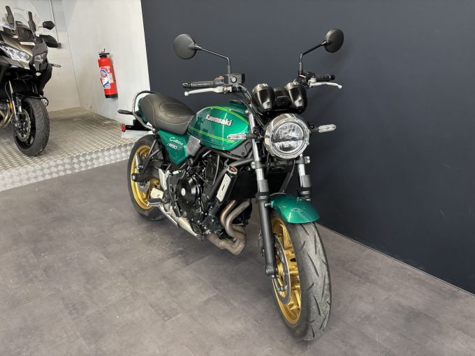 KAWASAKI Z 650 RS 4