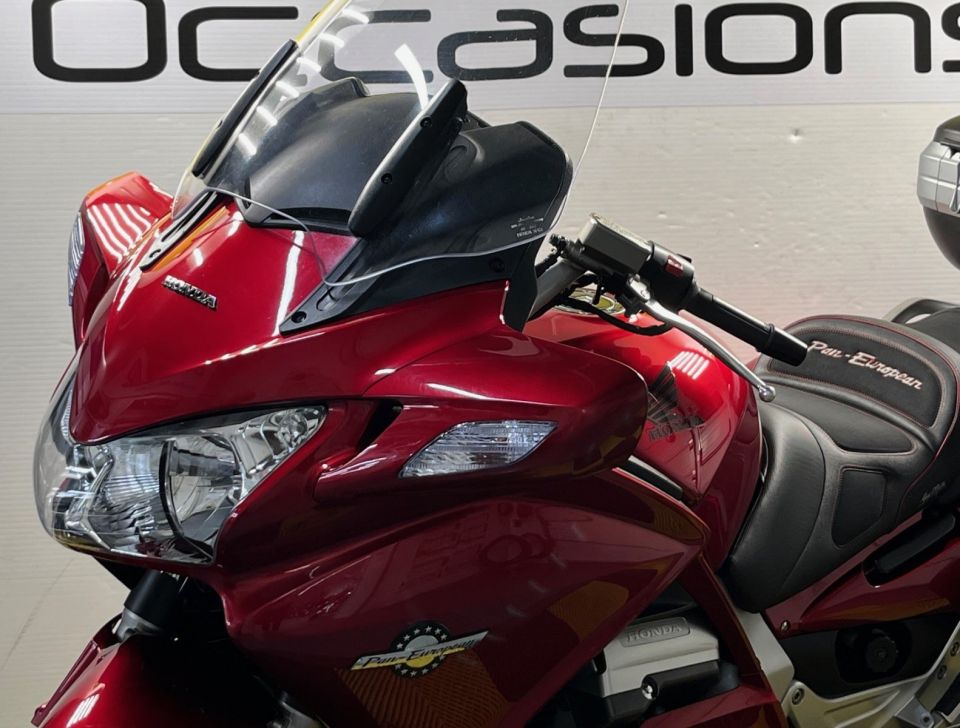 HONDA ST PAN EUROPEAN 4