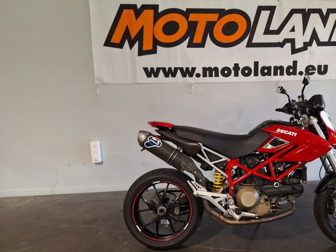 DUCATI HYPERMOTARD 4