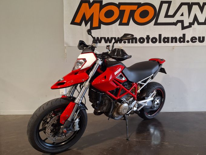 DUCATI HYPERMOTARD 4