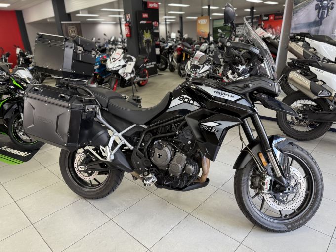 TRIUMPH Tiger 900 GT 4