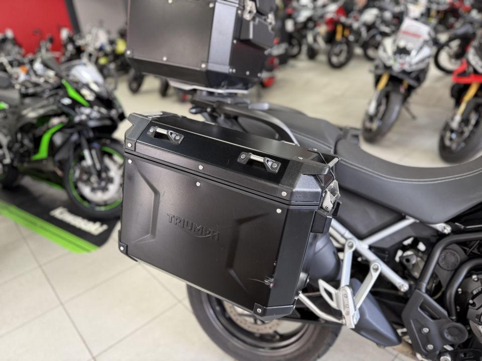 TRIUMPH Tiger 900 GT 4