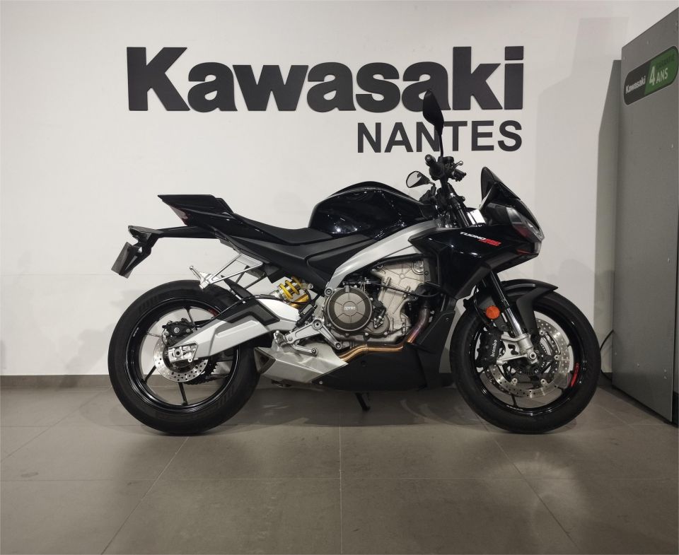 APRILIA TUONO 660 FACTORY 4