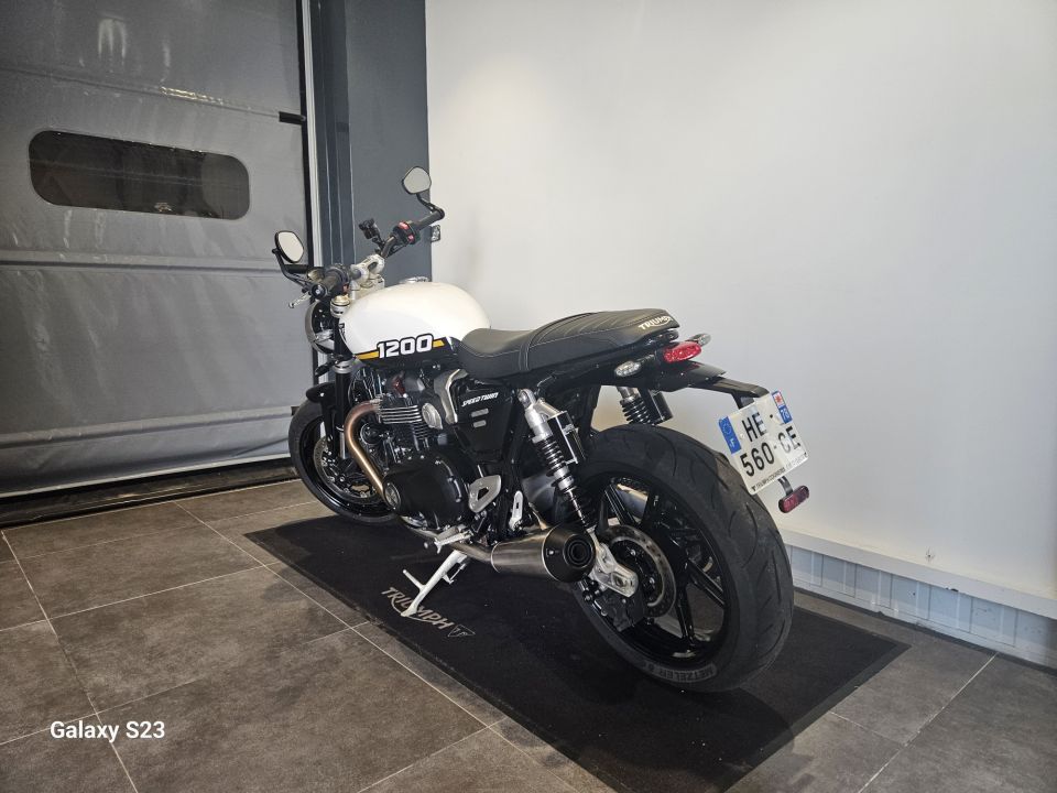 TRIUMPH SPEED TWIN 1200 4