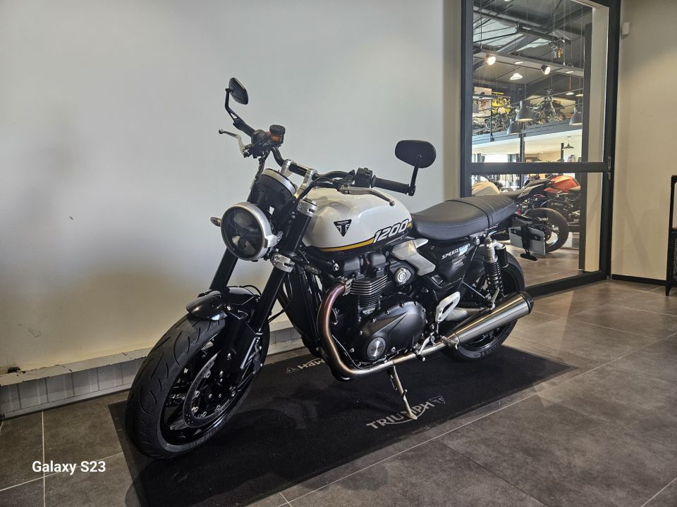 TRIUMPH SPEED TWIN 1200 4
