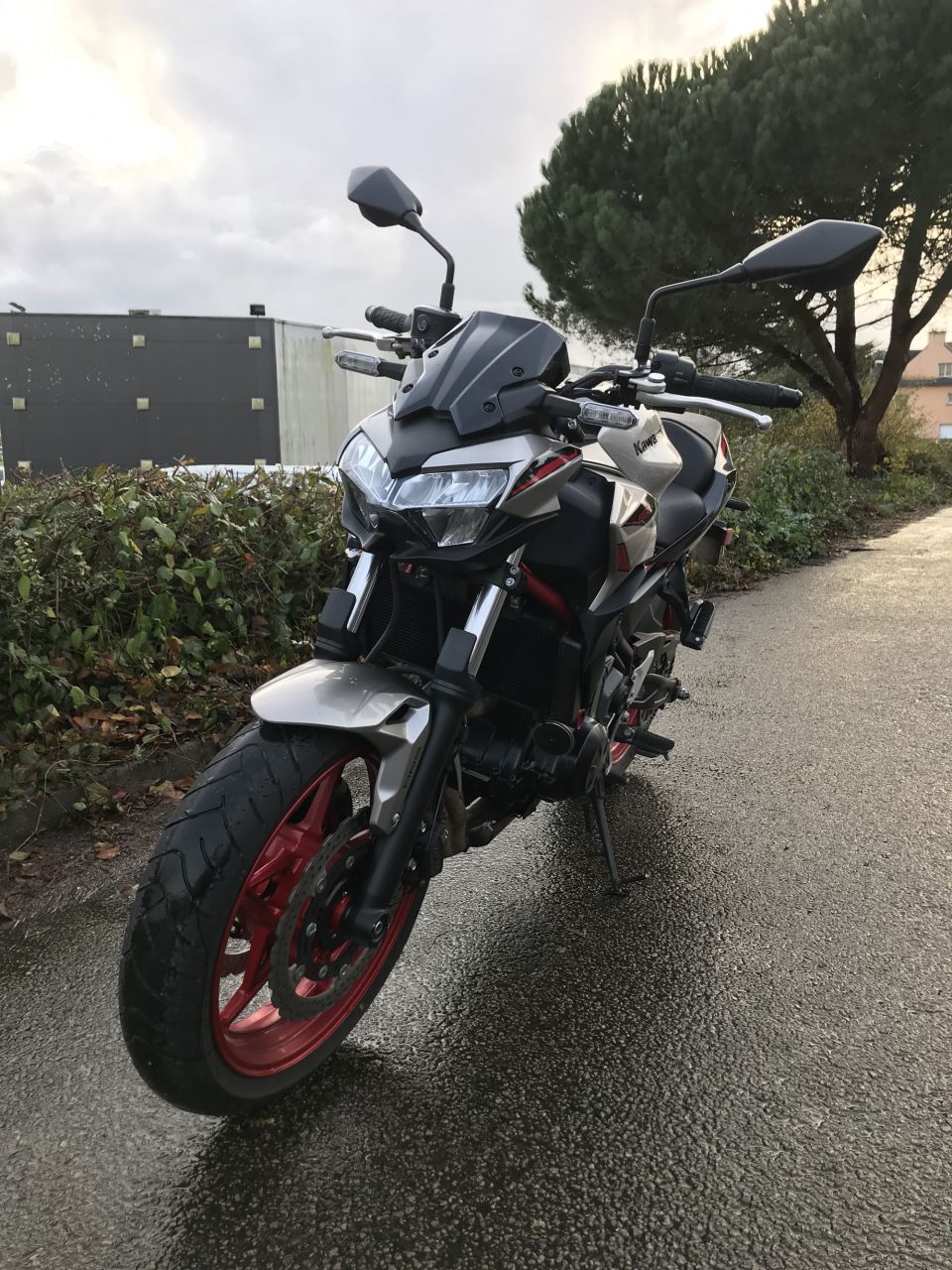 KAWASAKI Z 650 (47.5CV) 4