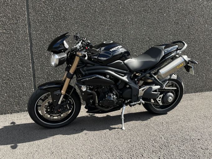 TRIUMPH SPEED TRIPLE 1050 4