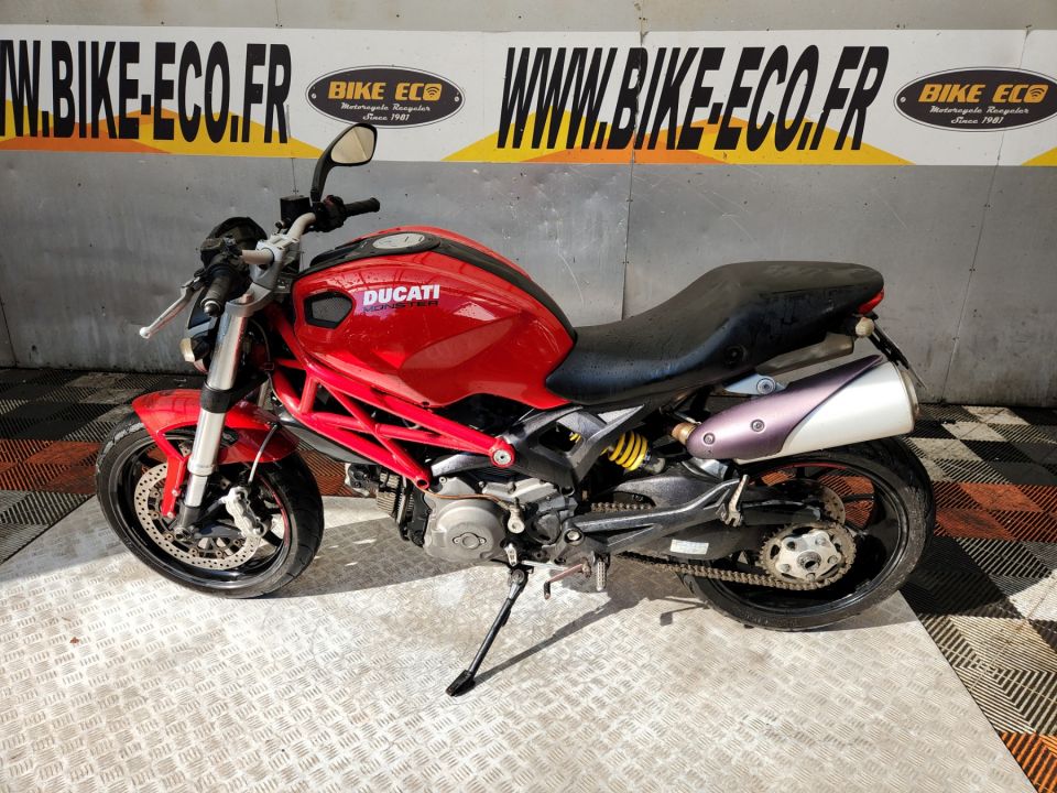 DUCATI 796 MONSTER 4