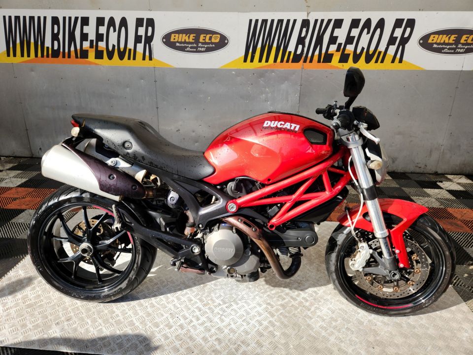 DUCATI 796 MONSTER 4