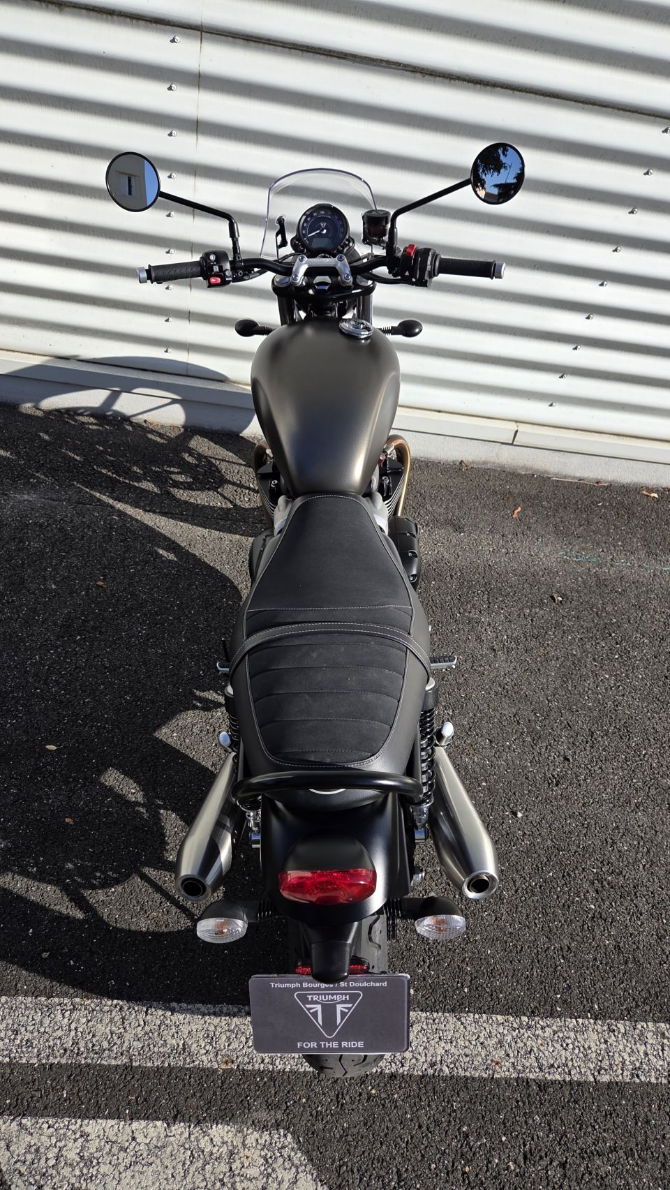 TRIUMPH STREET TWIN  900 4