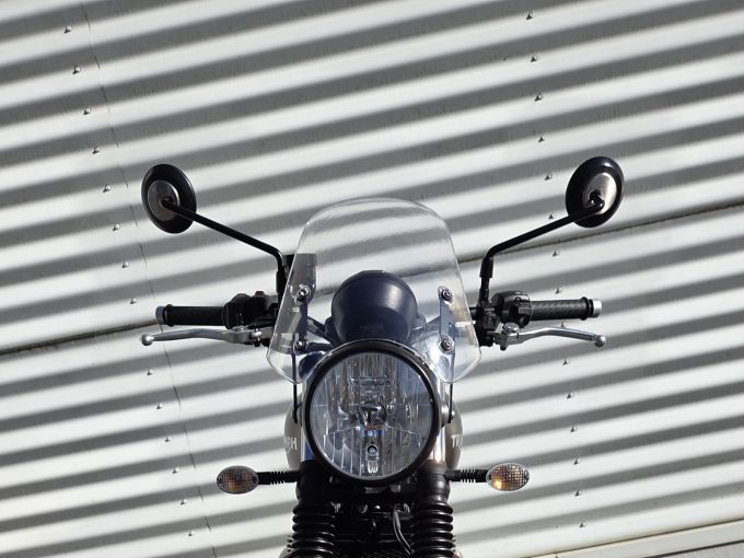 TRIUMPH STREET TWIN  900 4