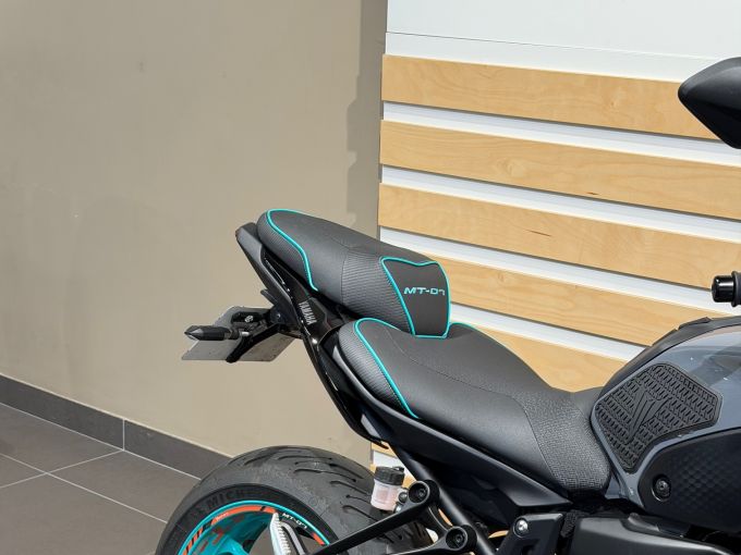 YAMAHA MT-07 (47.5CV) 4