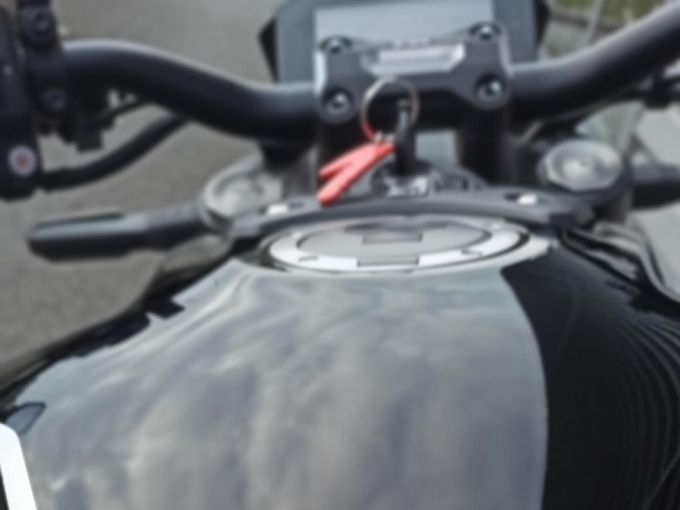 HONDA CB 1000 RA 4