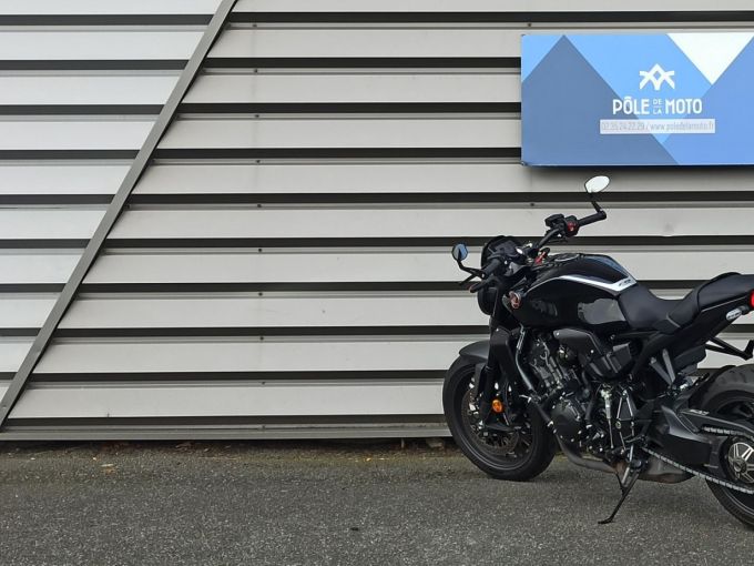 HONDA CB 1000 RA 4