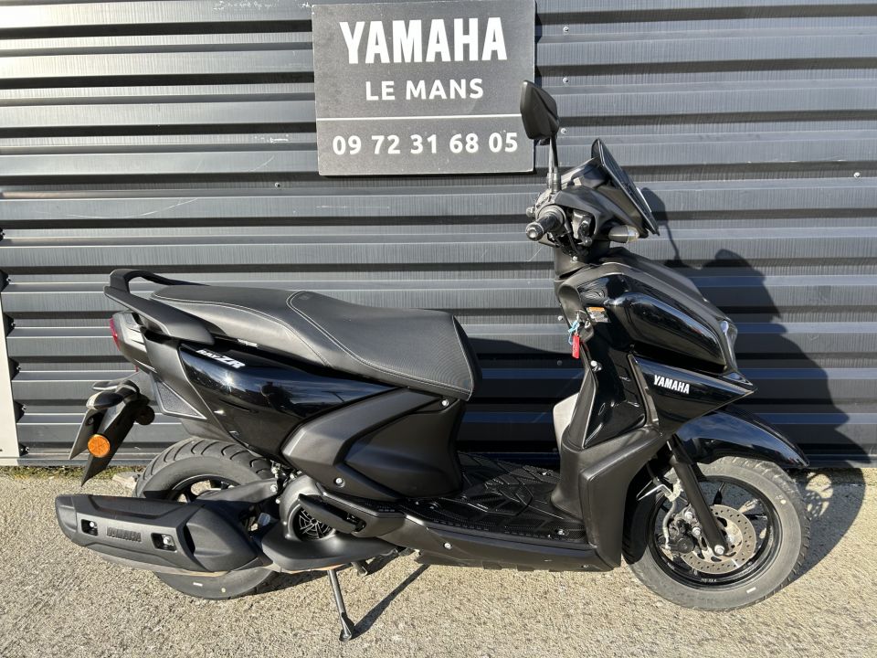 YAMAHA RayZR 125 4