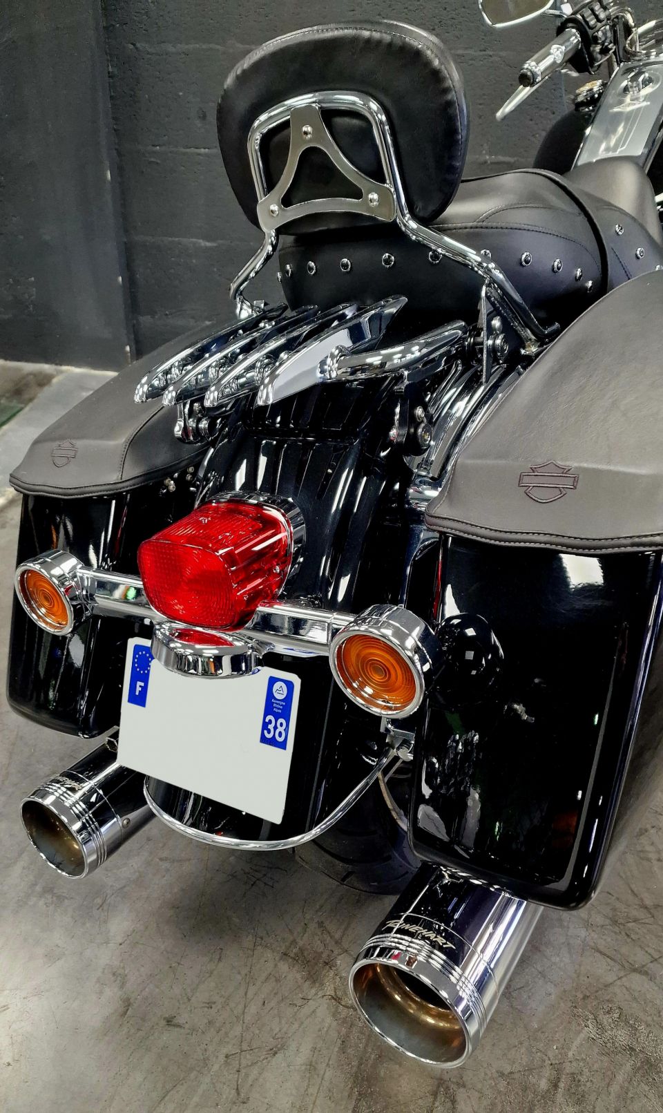 HARLEY-DAVIDSON TOURING ROAD KING 1745 4