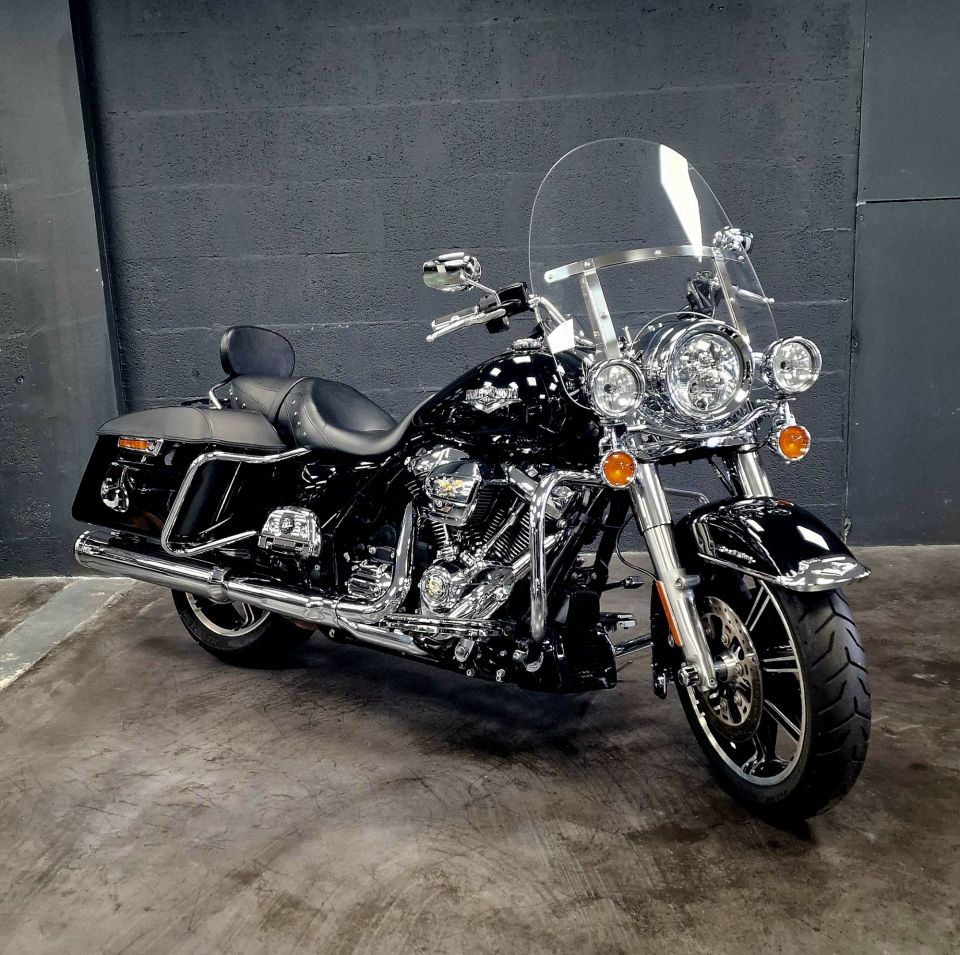 HARLEY-DAVIDSON TOURING ROAD KING 1745 4