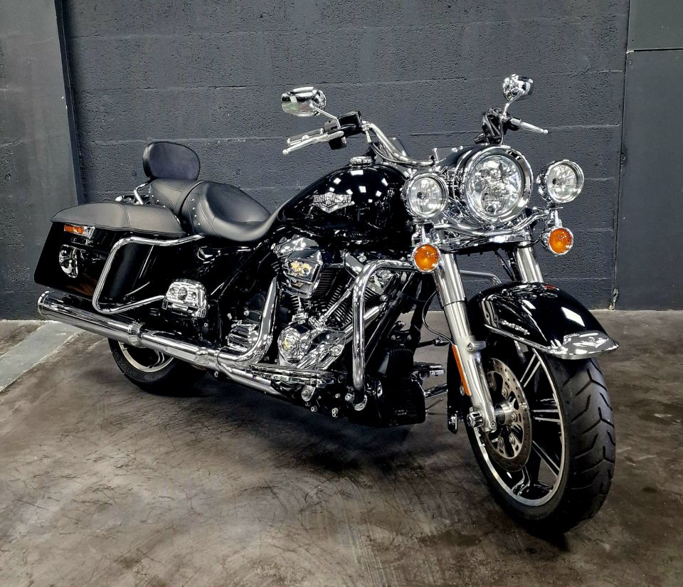 HARLEY-DAVIDSON TOURING ROAD KING 1745 4