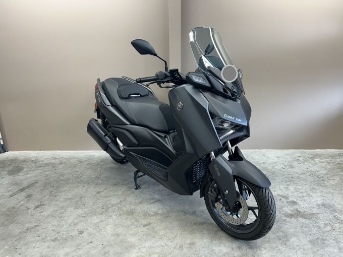YAMAHA XMAX 300 4