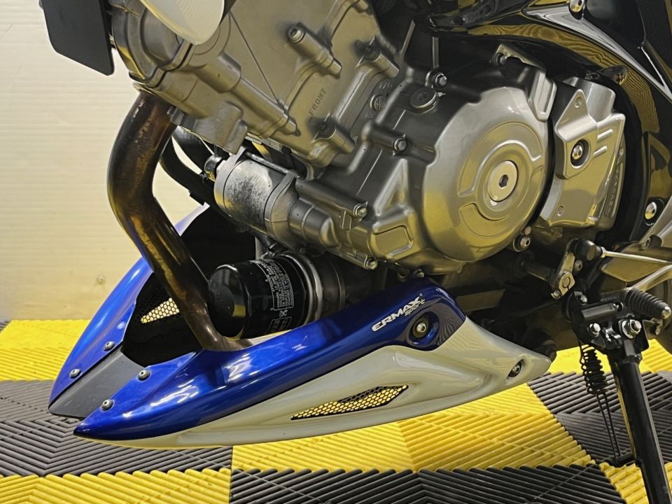 SUZUKI GLADIUS 650 4