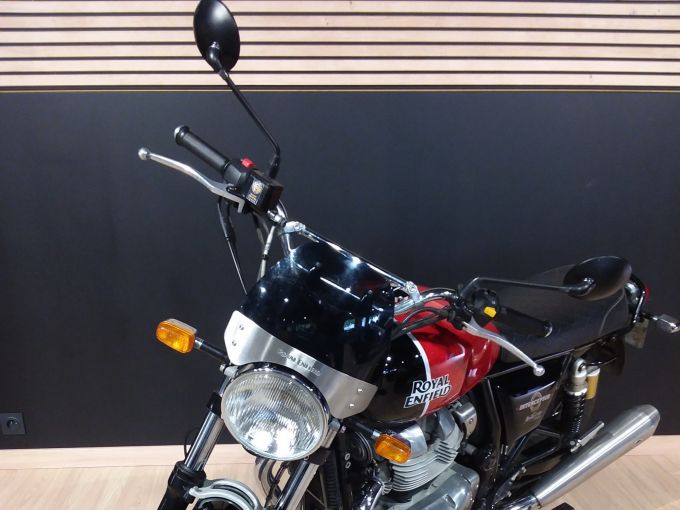 ROYAL ENFIELD INTERCEPTOR 4