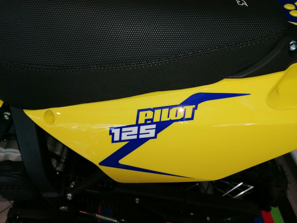 YCF PILOT F125 4