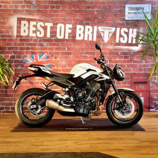 TRIUMPH STREET TRIPLE 765 R - 2023