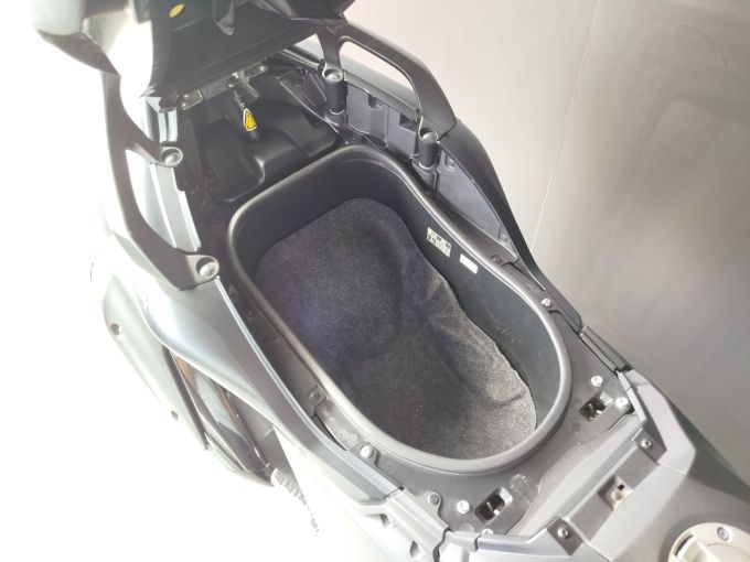 YAMAHA XP T-MAX 560 4