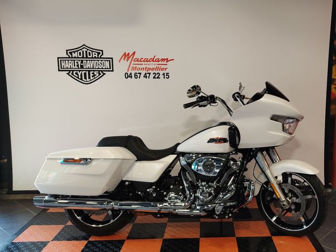 HARLEY-DAVIDSON TOURING ROAD GLIDE 1923 4
