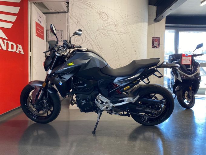 BMW F 900 R 4