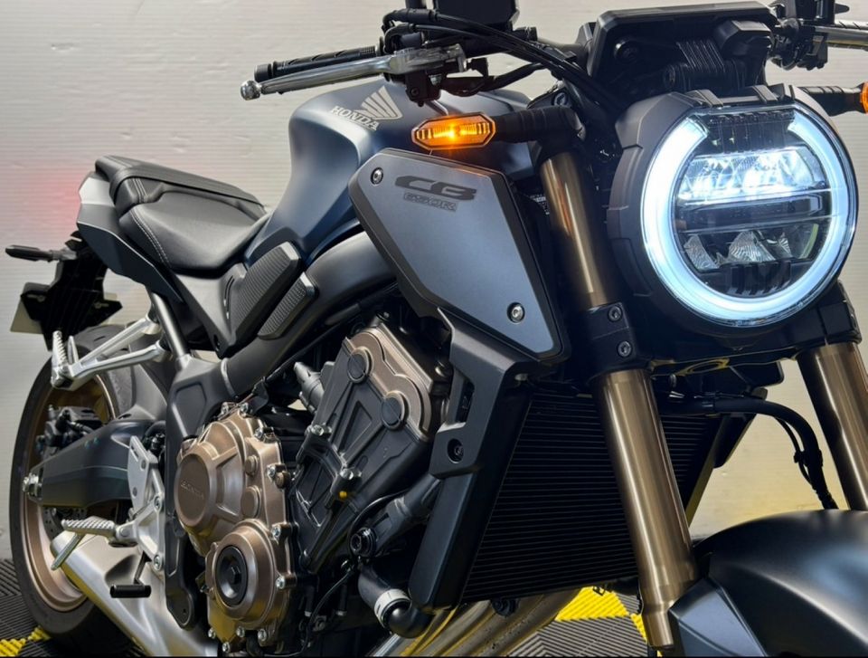 HONDA CB650R Neo Sports Café 4