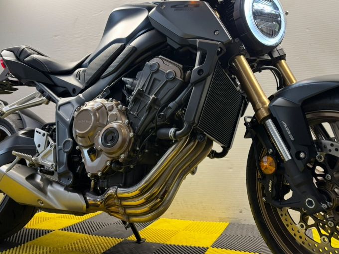 HONDA CB650R Neo Sports Café 4
