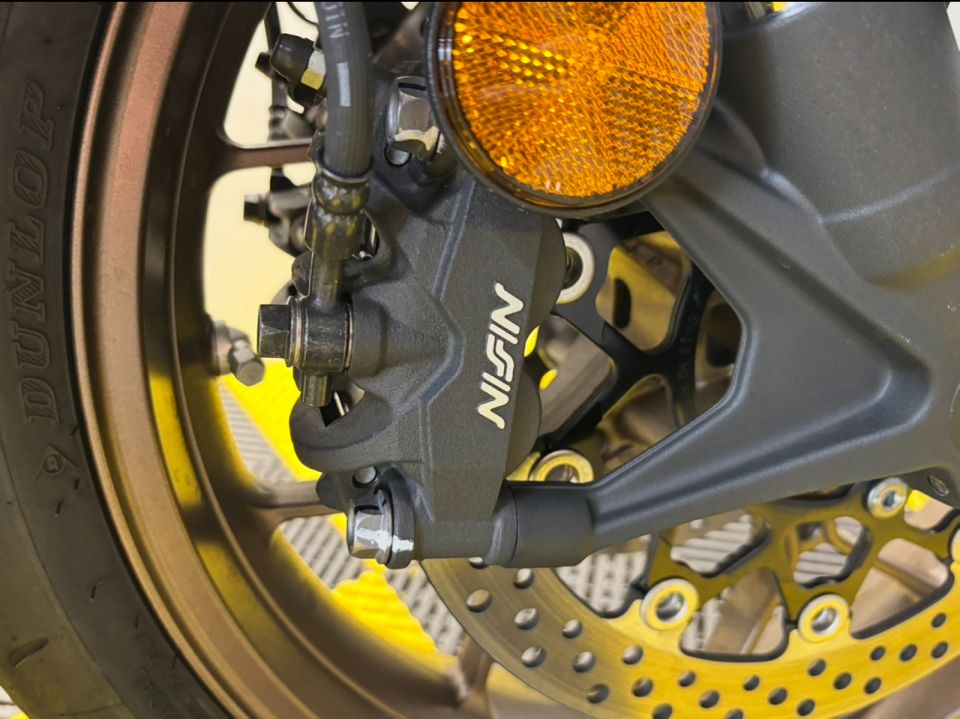 HONDA CB650R Neo Sports Café 4