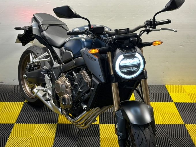 HONDA CB650R Neo Sports Café 4