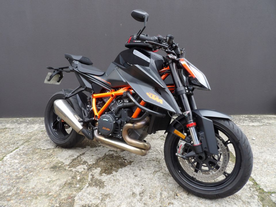 KTM 1290 SUPER DUKE R 4