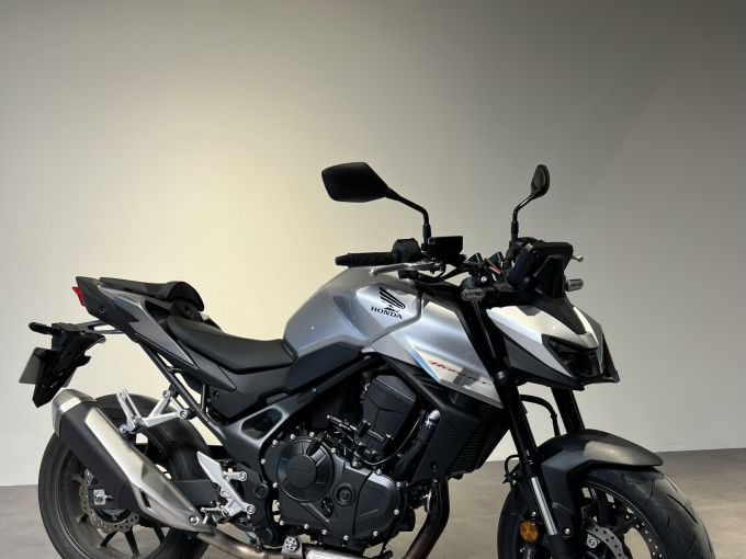 HONDA CB 750 HORNET 4