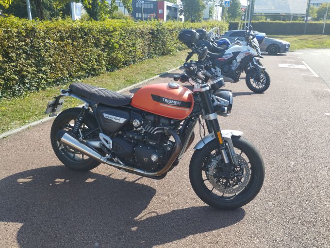TRIUMPH SPEED TWIN 1200 4