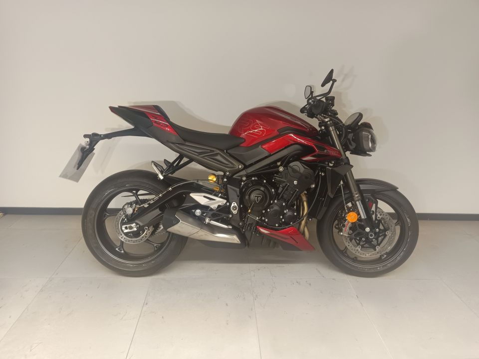TRIUMPH STREET TRIPLE 765 RS 4