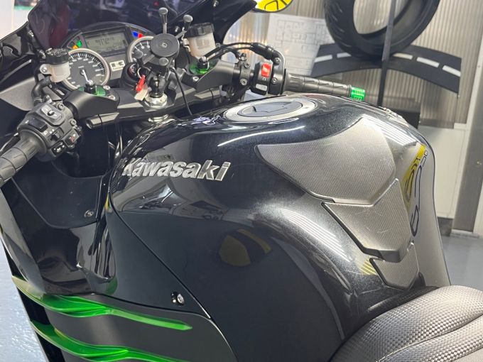KAWASAKI ZZR 1400 4