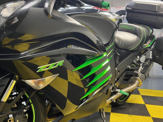 KAWASAKI ZZR 1400 4