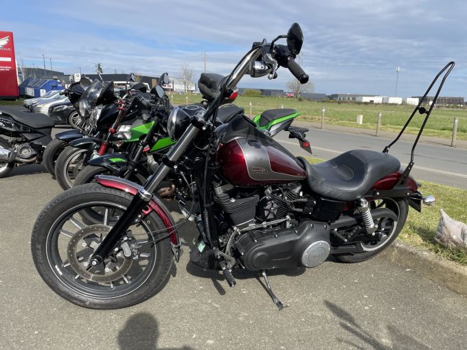 HARLEY-DAVIDSON DYNA STREET BOB 1690 4