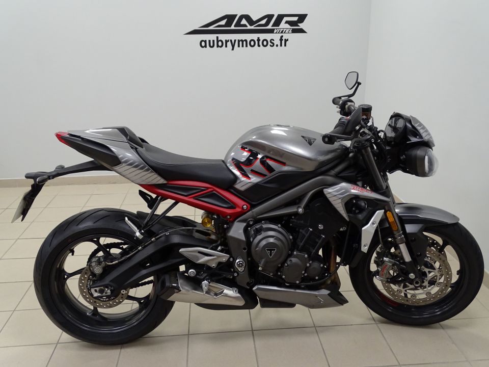 TRIUMPH STREET TRIPLE 765 RS 4