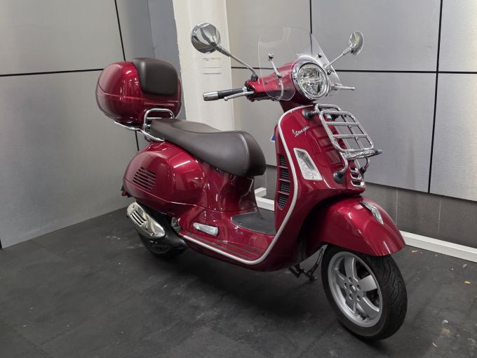 VESPA GTS 300 4