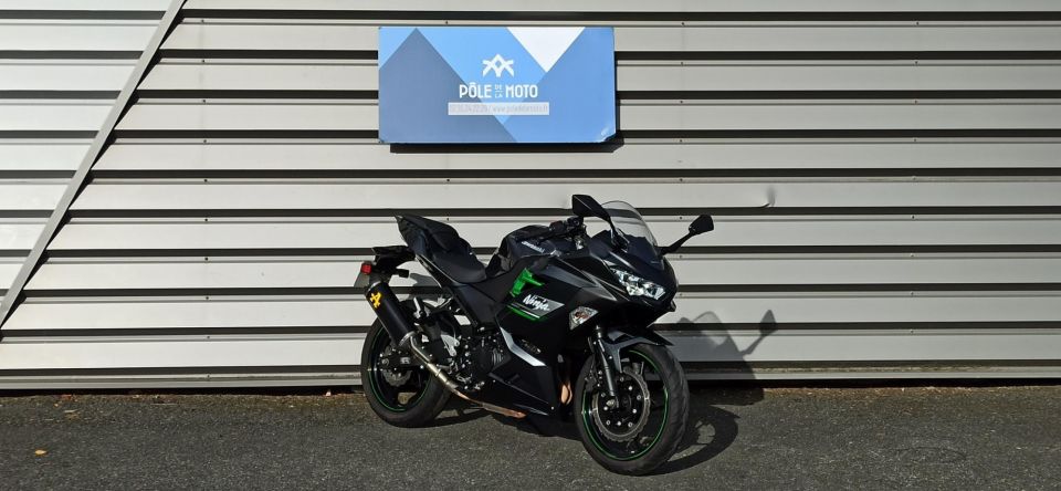 KAWASAKI NINJA 400 4