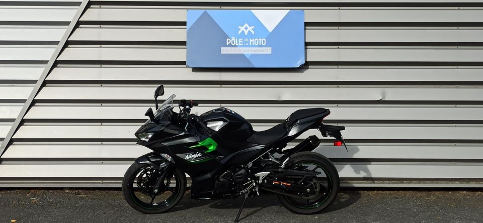 KAWASAKI NINJA 400 4