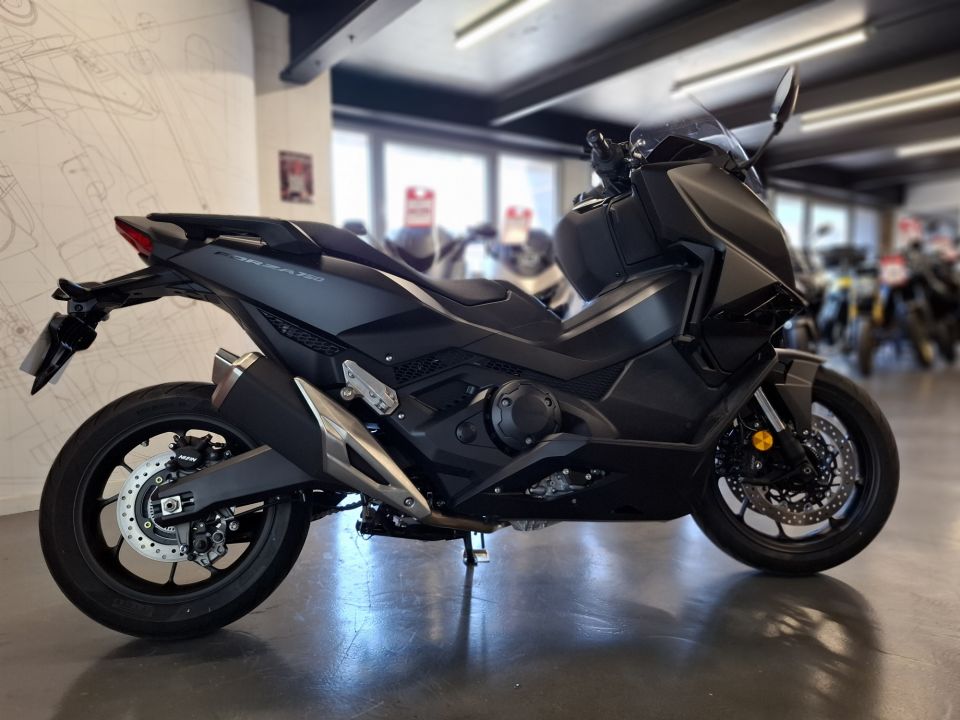 HONDA NSS FORZA 750 4