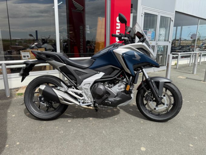 HONDA NC750XD 4