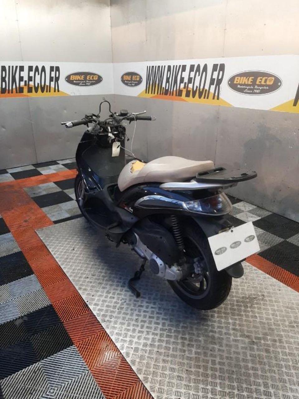 PIAGGIO BEVERLY 125 4