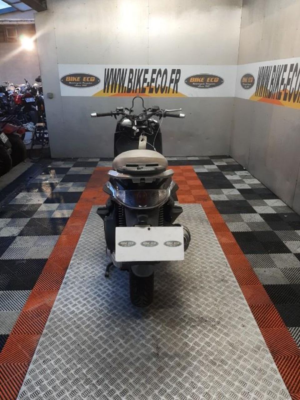 PIAGGIO BEVERLY 125 4