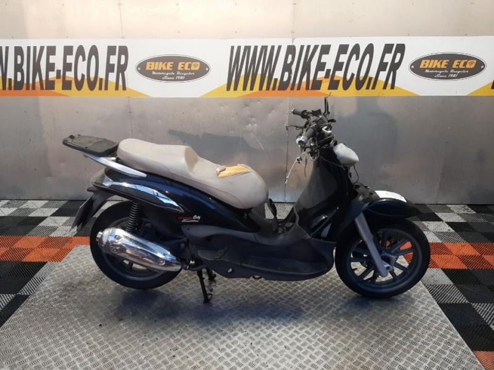 PIAGGIO BEVERLY 125 4